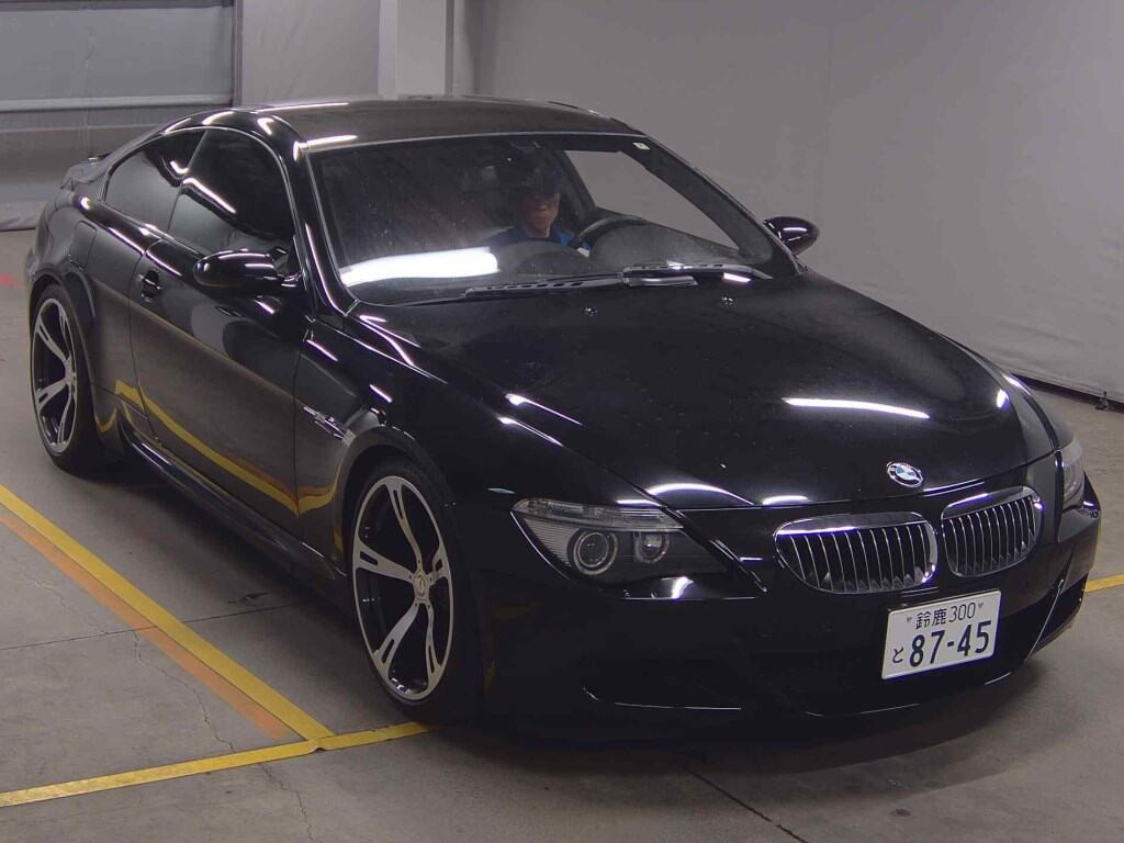 BMW M6 2006 z aukcji japońskiej