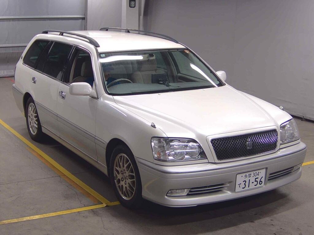 Toyota Crown Estate 2002 z aukcji japońskiej