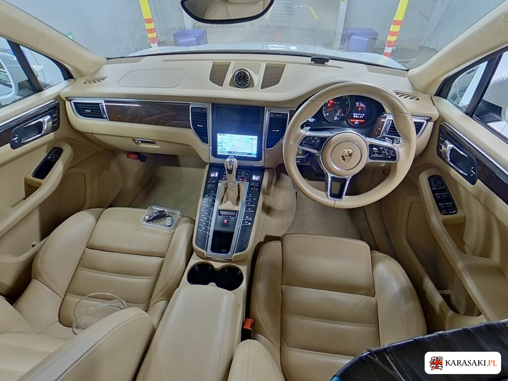 2016 Porsche Macan 4WD Turbo 5