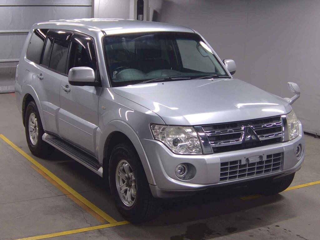 Mitsubishi Pajero 2013 z aukcji japońskiej