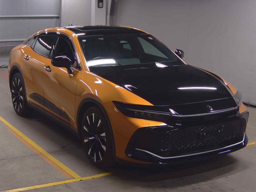 Toyota Crown Crossover 2022 z aukcji japońskiej