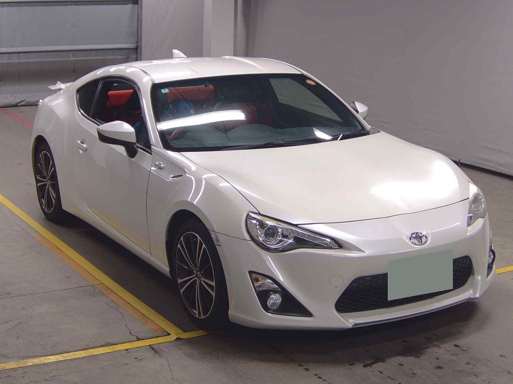 Toyota 86 2012 z aukcji japońskiej