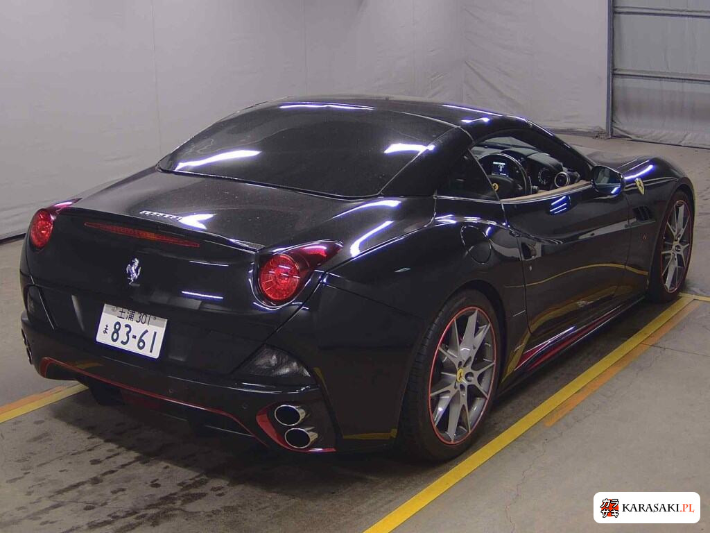 2010 Ferrari California Base Grade 4