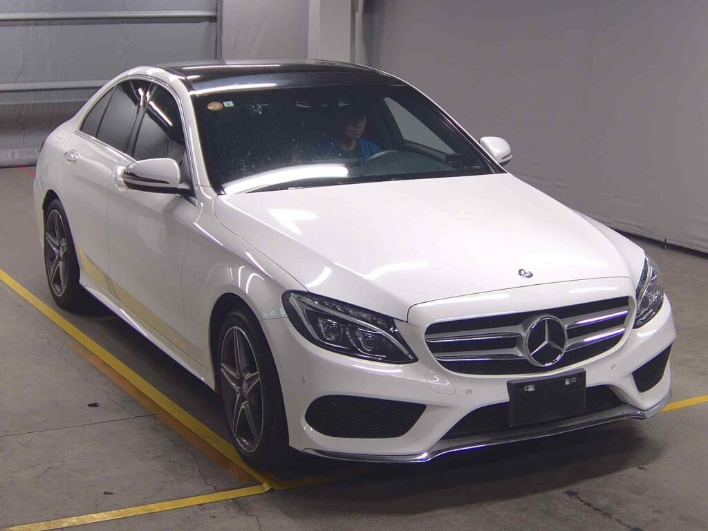 Mercedes-Benz C-Class 2015 z aukcji japońskiej