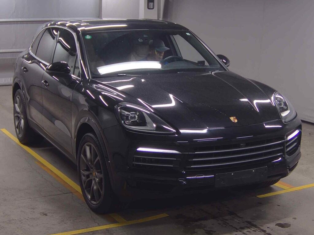 Porsche Cayenne 2019 z aukcji japońskiej