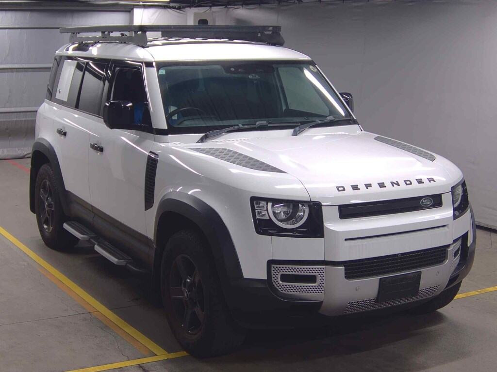 Land Rover Defender 2021 z aukcji japońskiej