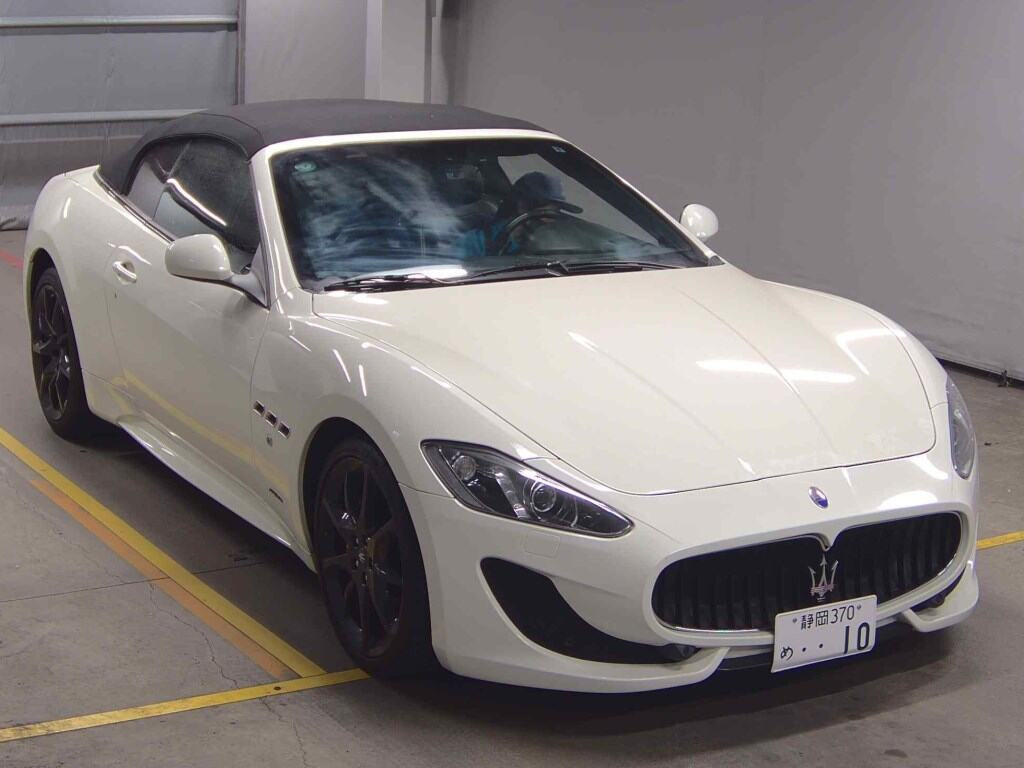 Maserati Grancabrio 2014 z aukcji japońskiej