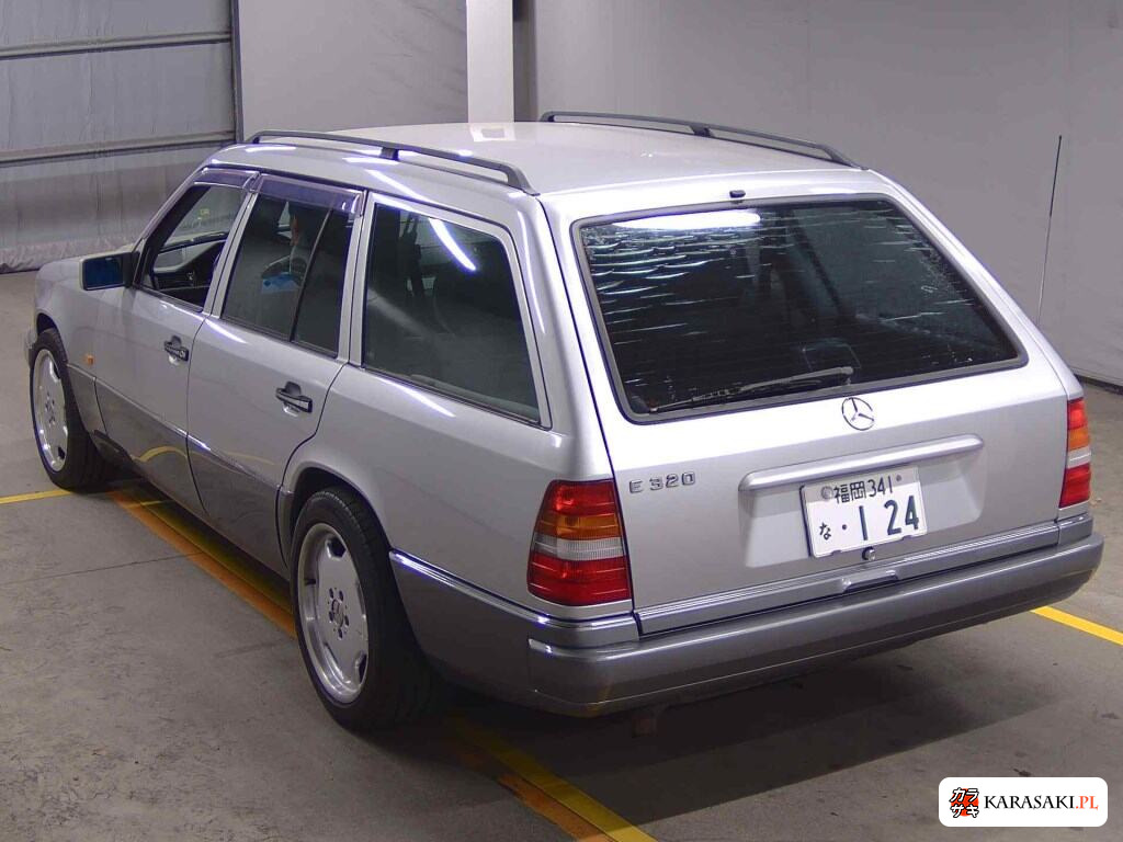 1995 Mercedes-Benz E-Class Stationwagon E320 2