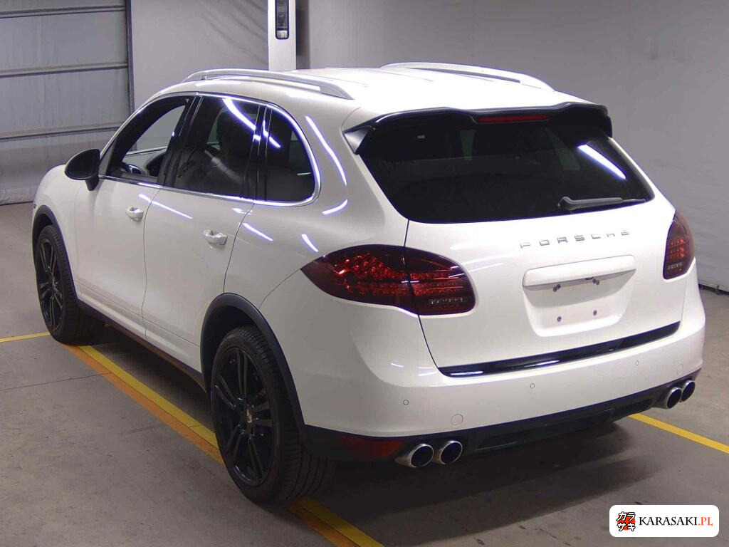2011 Porsche Cayenne 4WD S 2