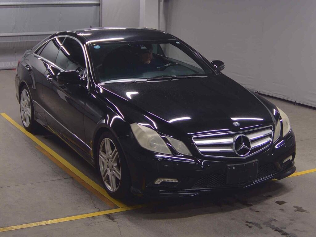 Mercedes-Benz E-Class 2009 z aukcji japońskiej