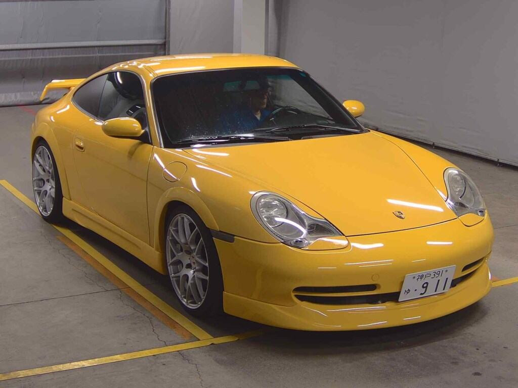Porsche 911 2000 z aukcji japońskiej