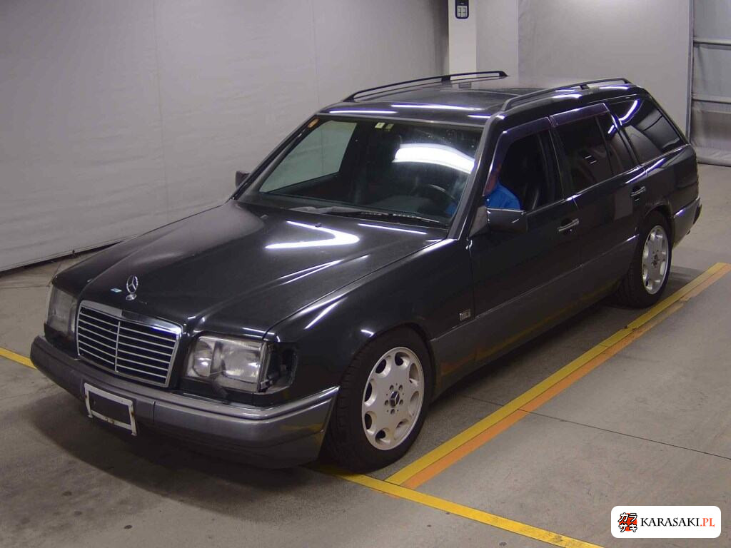 1994 Mercedes-Benz E-Class Stationwagon E320 3