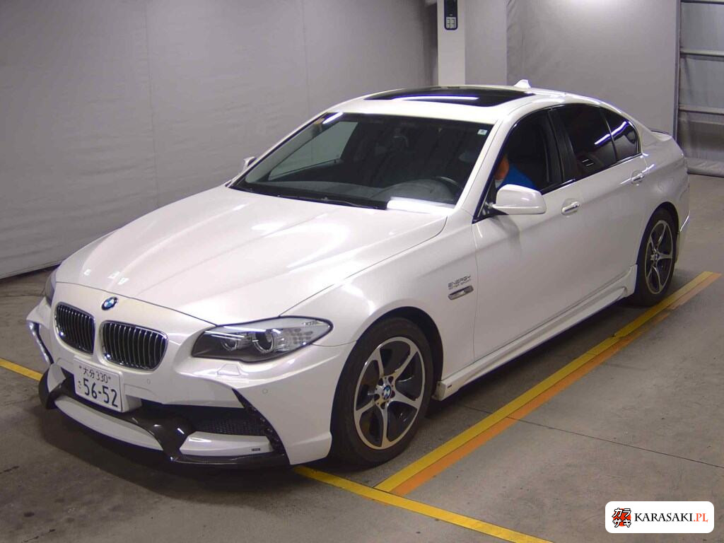 2010 BMW 5 Series 4D 3