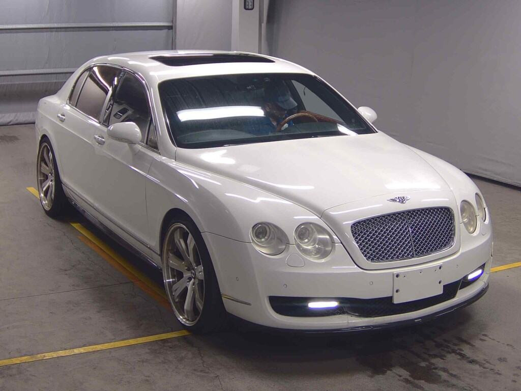 Bentley Continental 2006 z aukcji japońskiej