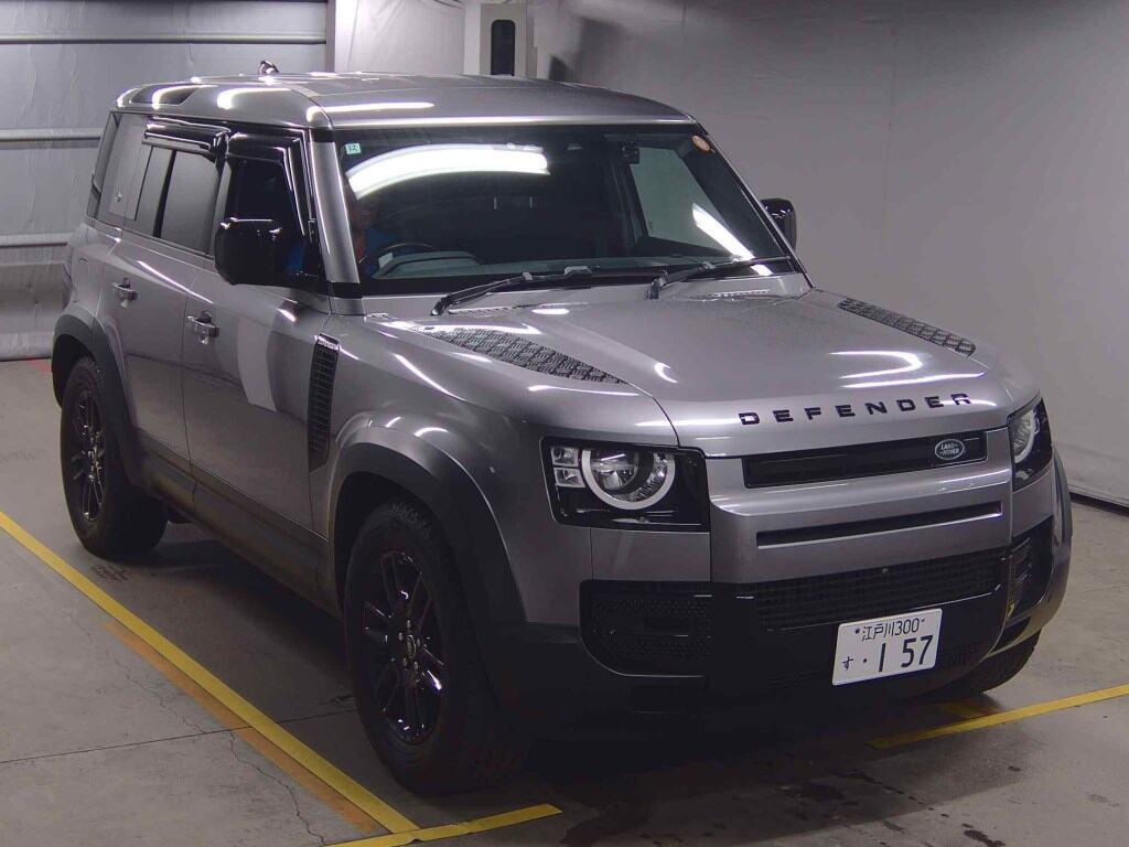 Land Rover Defender 2020 z aukcji japońskiej