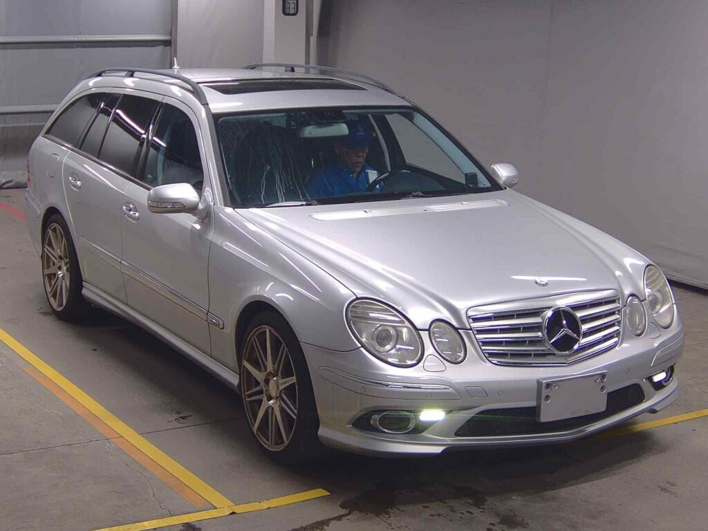 Mercedes-Benz E-Class Stationwagon 2006 z aukcji japońskiej