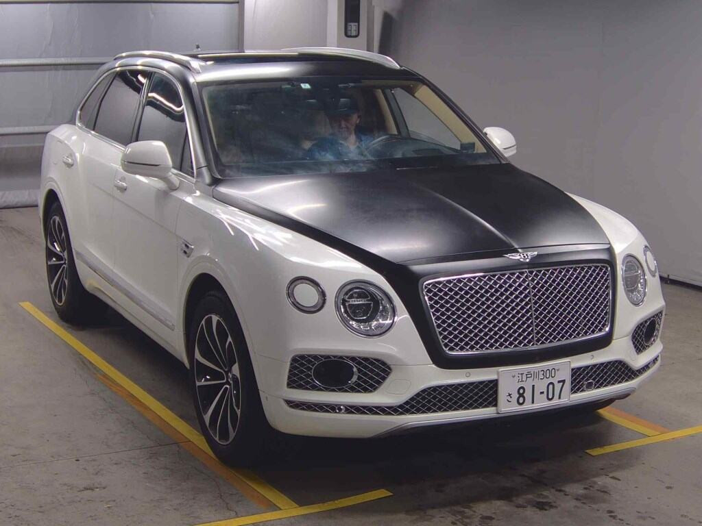 Bentley Bentayga 2017 z aukcji japońskiej