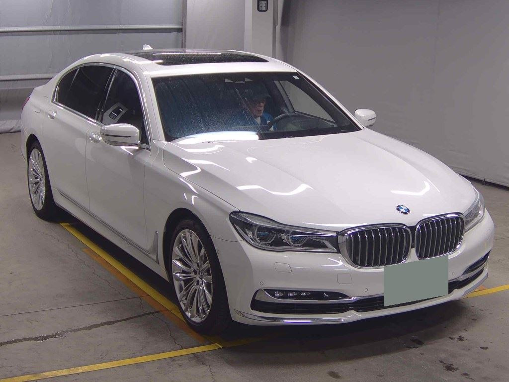 BMW 7 Series 2016 z aukcji japońskiej