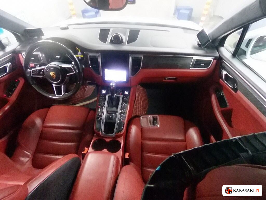2015 Porsche Macan 4WD Turbo 5