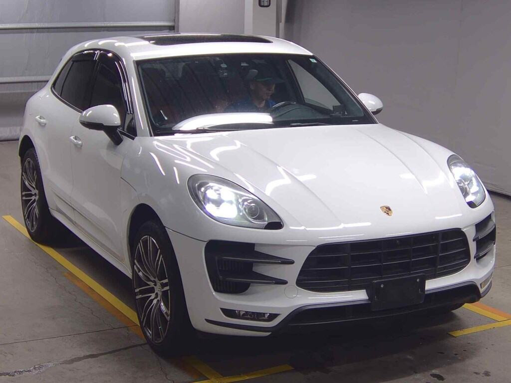 Porsche Macan 2015 z aukcji japońskiej