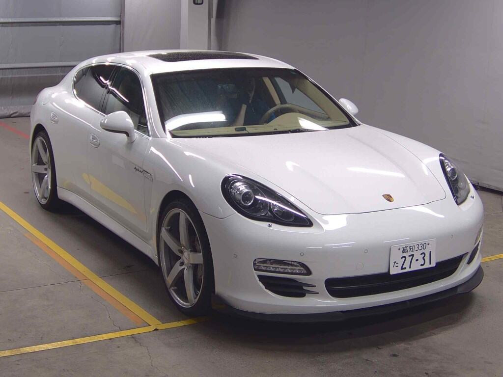 Porsche Panamera 2012 z aukcji japońskiej