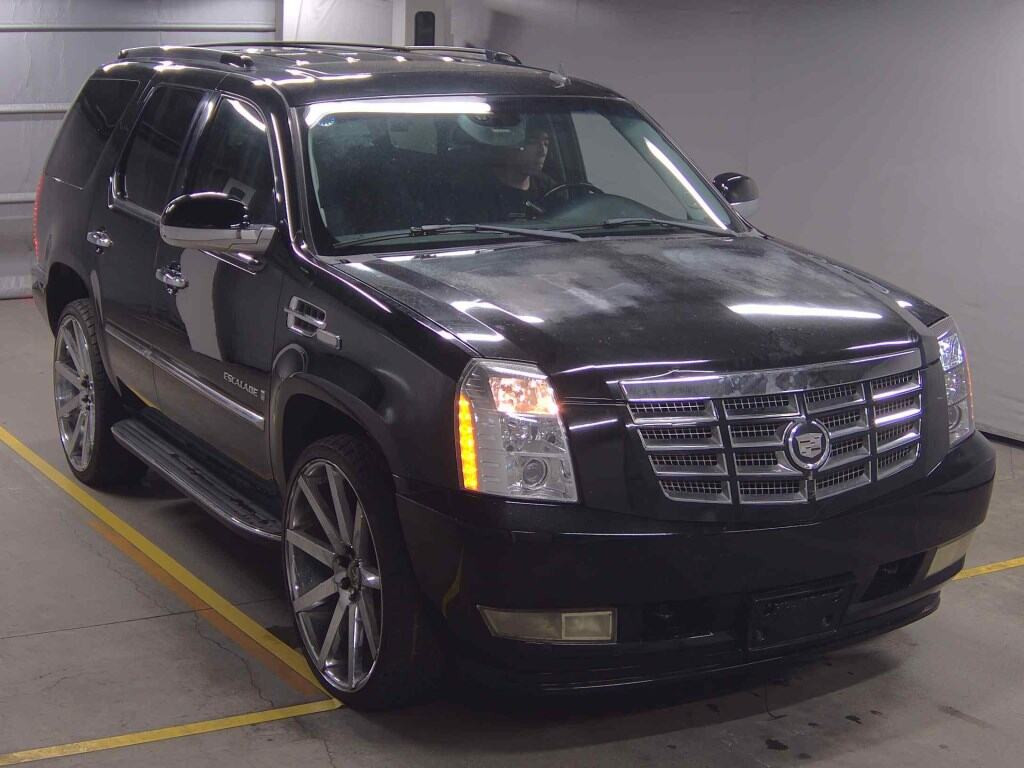 Cadillac Escalade 2011 z aukcji japońskiej