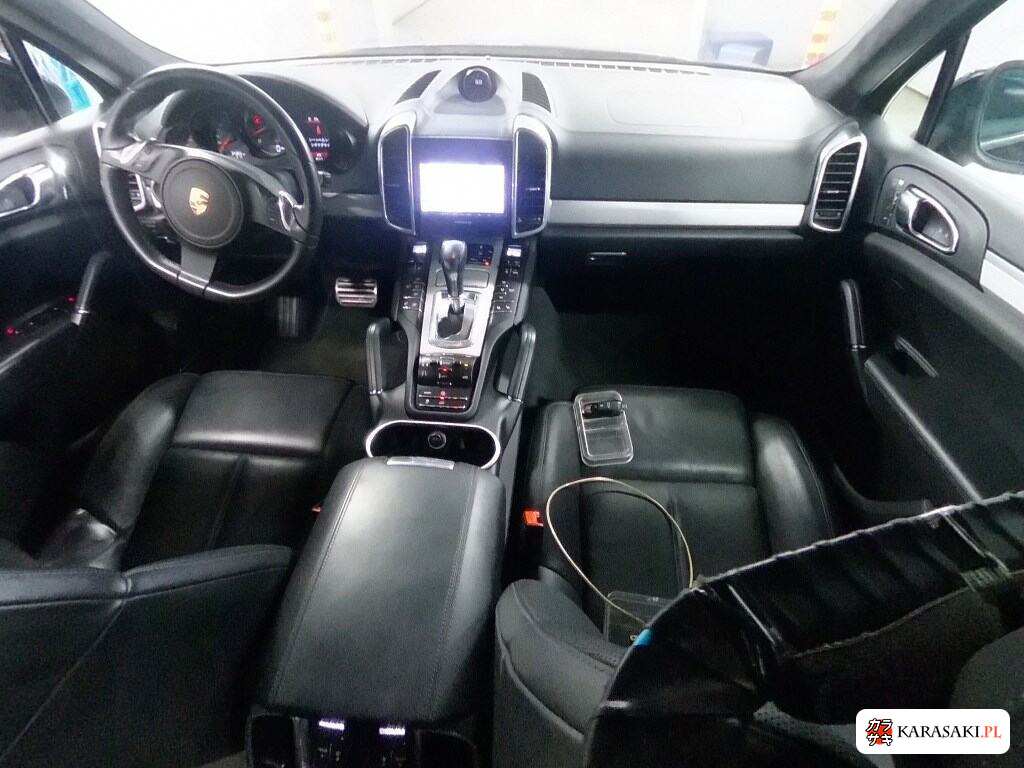 2012 Porsche Cayenne 4WD Turbo 5