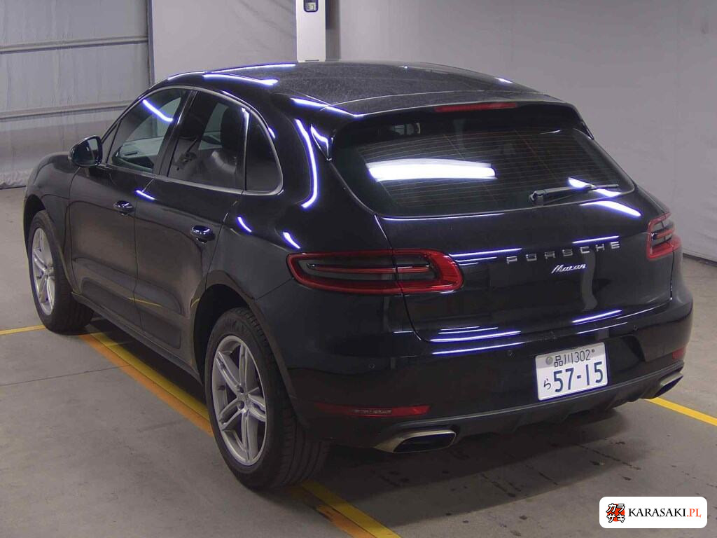 2019 Porsche Macan 4WD Sport Chrono Package 2