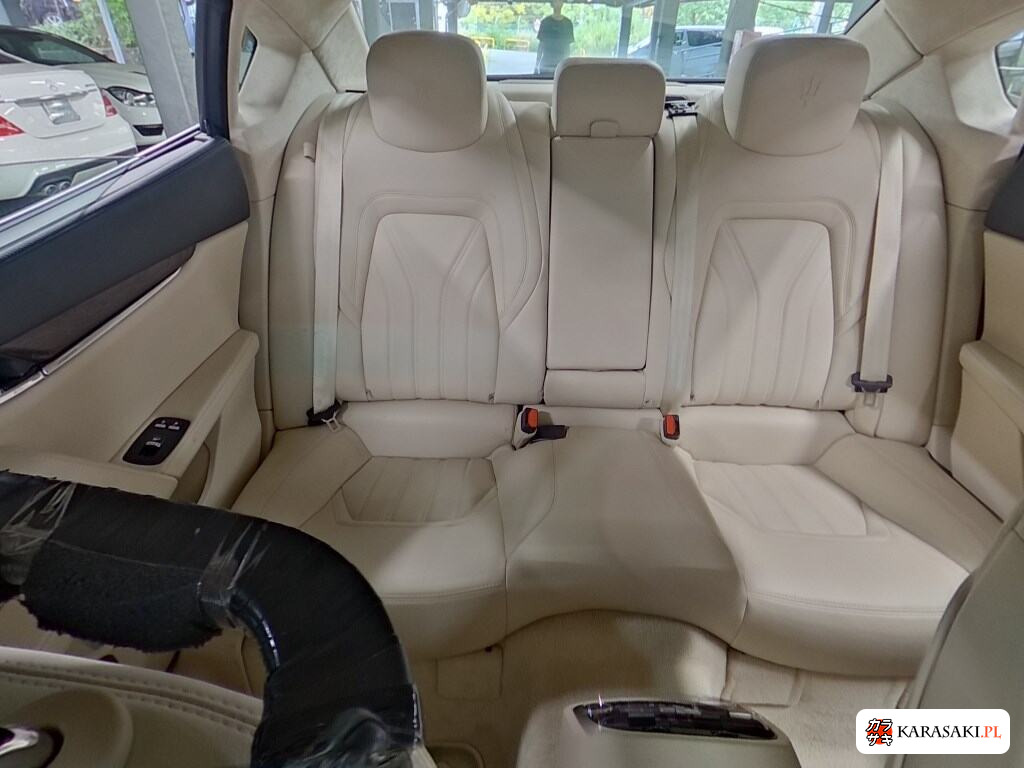 2013 Maserati Quattroporte GT S 6