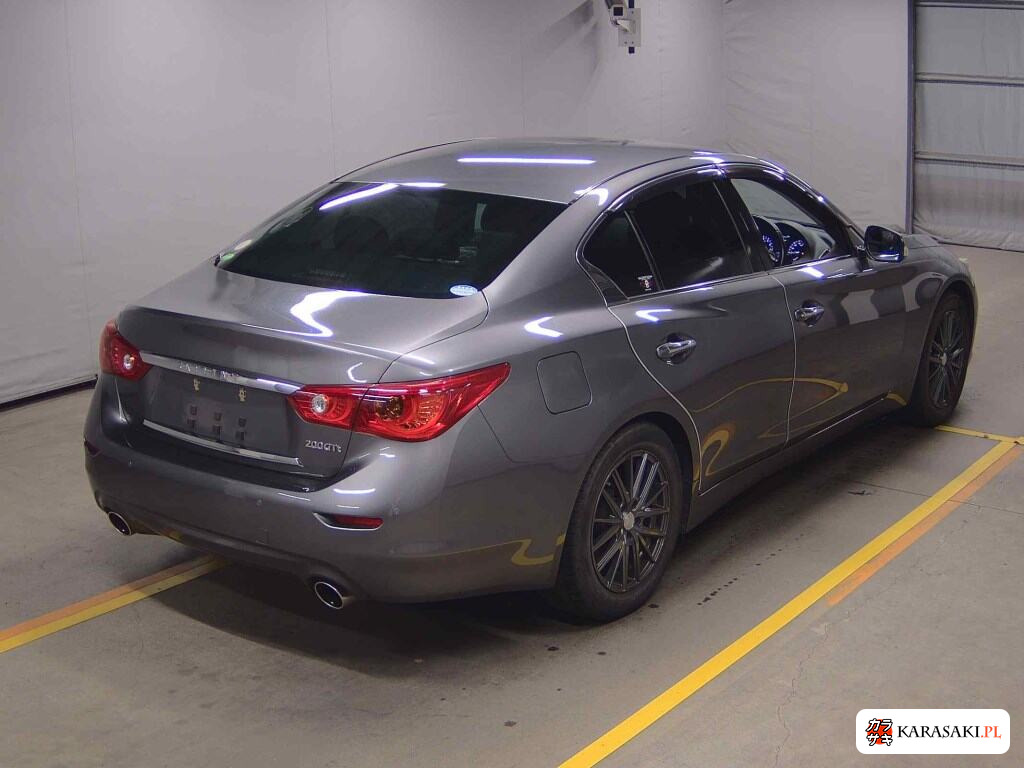 Nissan Skyline 2015 z aukcji japońskiej