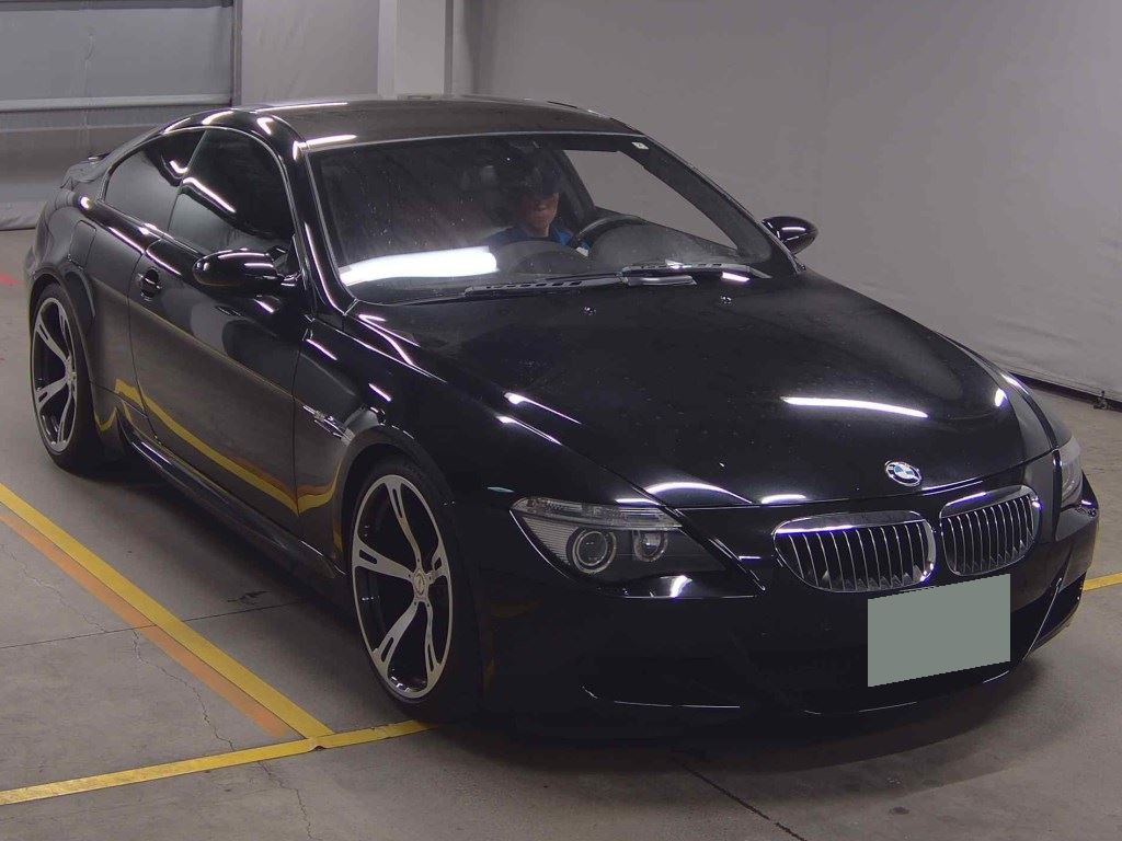 BMW M6 2006 z aukcji japońskiej