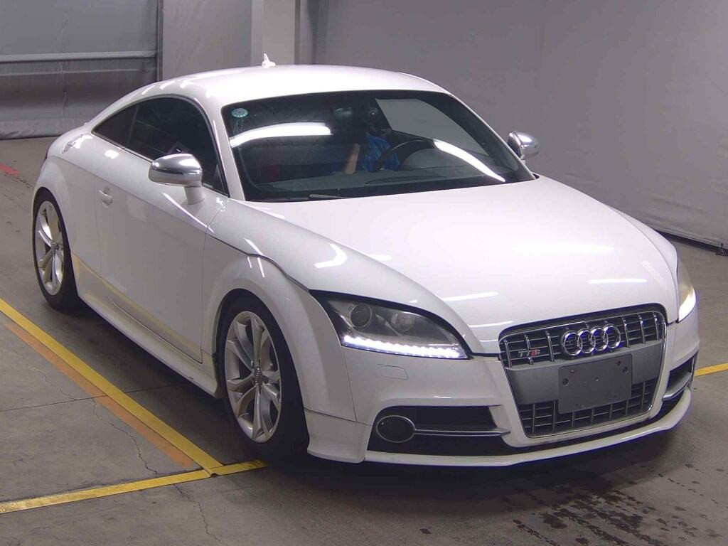 Audi TTS Coupe 2008 z aukcji japońskiej