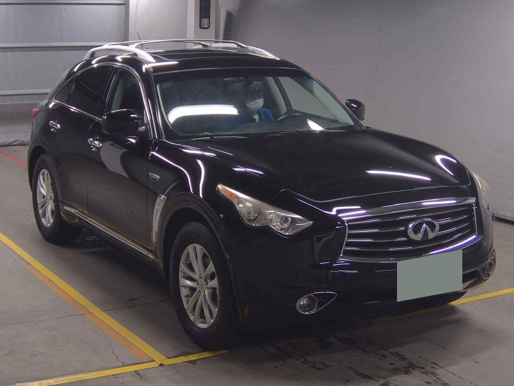 Infiniti FX37 2012 z aukcji japońskiej