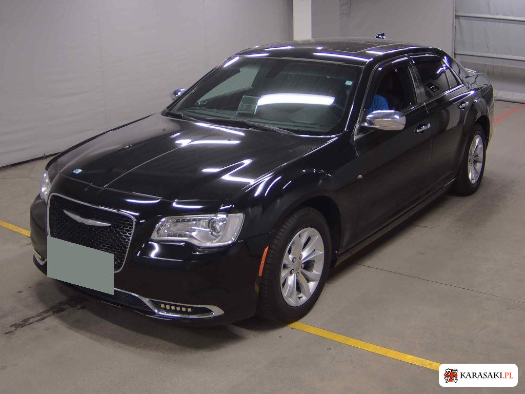 2018 Chrysler 300 3