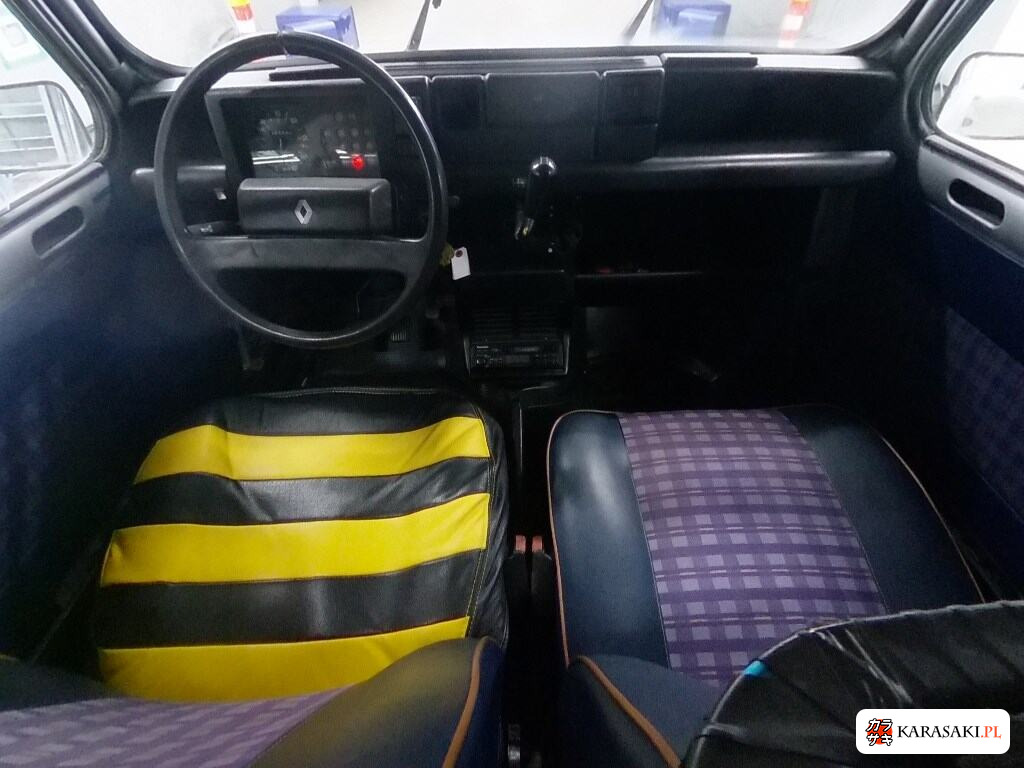 1992 Renault 4 5D 5