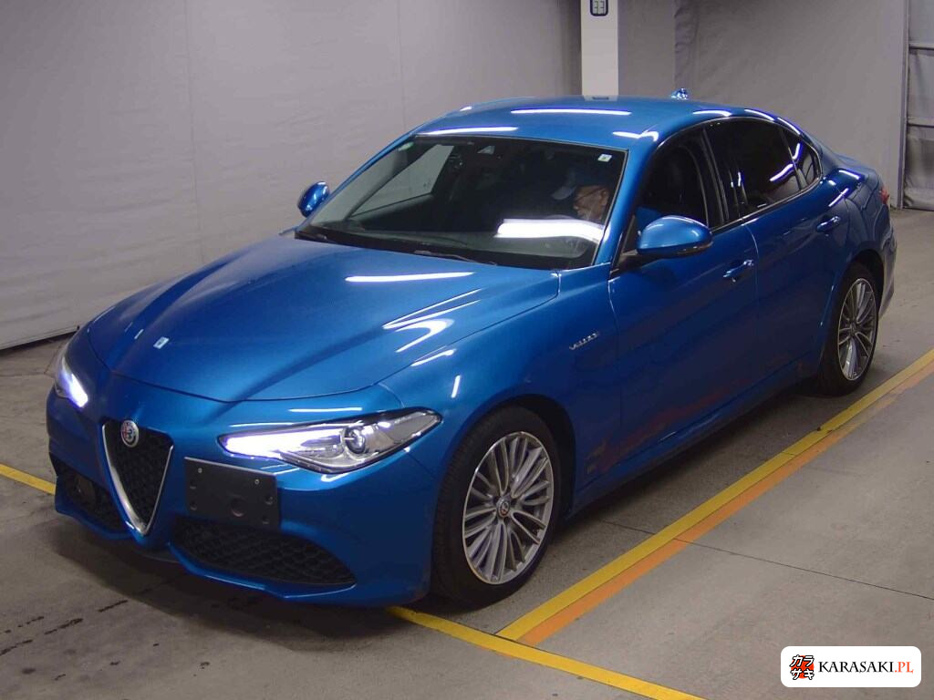 2019 Alfa Romeo Giulia 4D 4WD Veloce 3