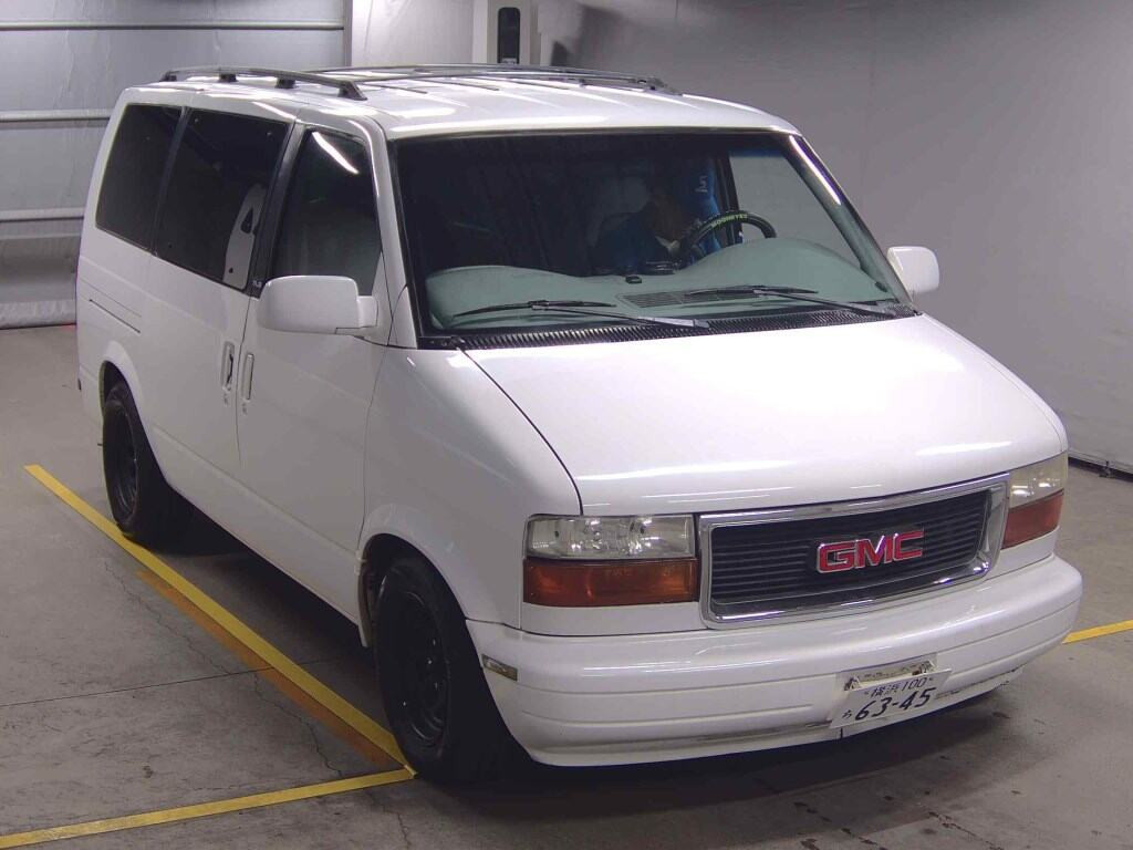GMC Safari 2000 z aukcji japońskiej