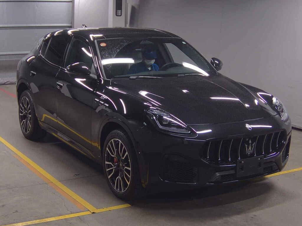 Maserati Grecale 2023 z aukcji japońskiej
