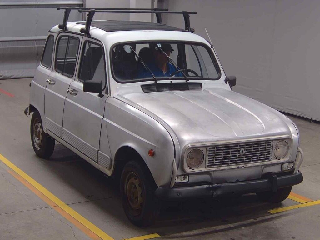 Renault 4 1992 z aukcji japońskiej