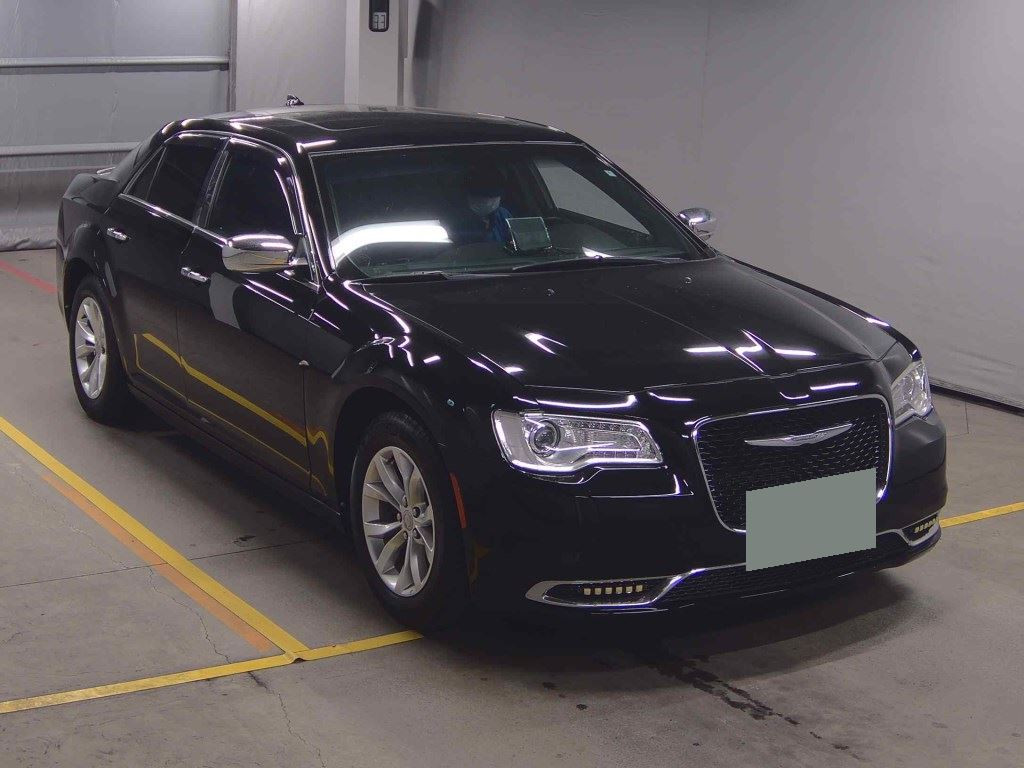 Chrysler 300 2018 z aukcji japońskiej