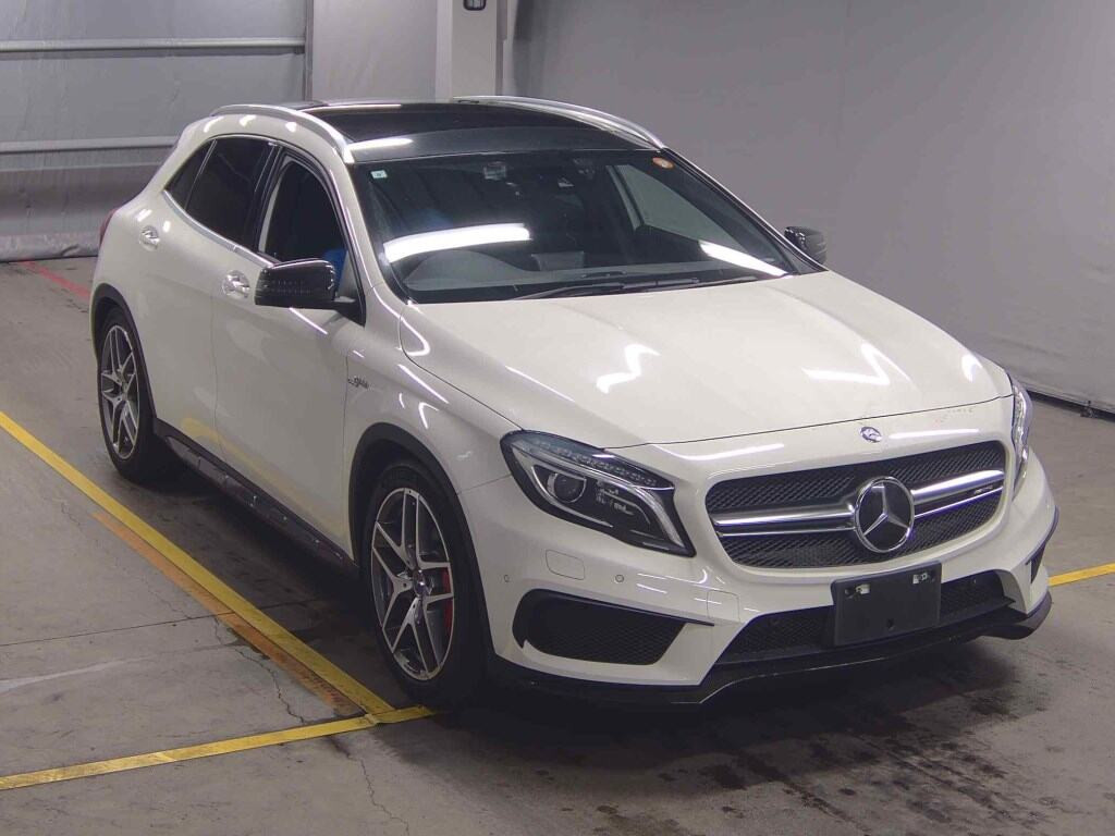 Mercedes-Benz Gla-Class 2015 z aukcji japońskiej