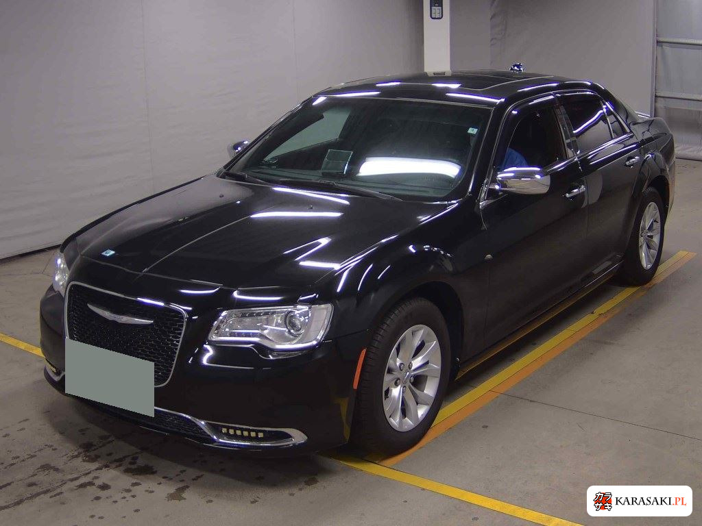 2018 Chrysler 300 3