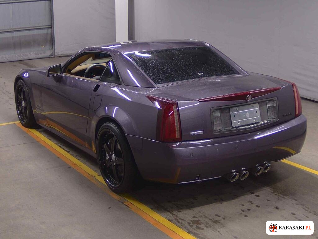 2004 Cadillac XLR 2