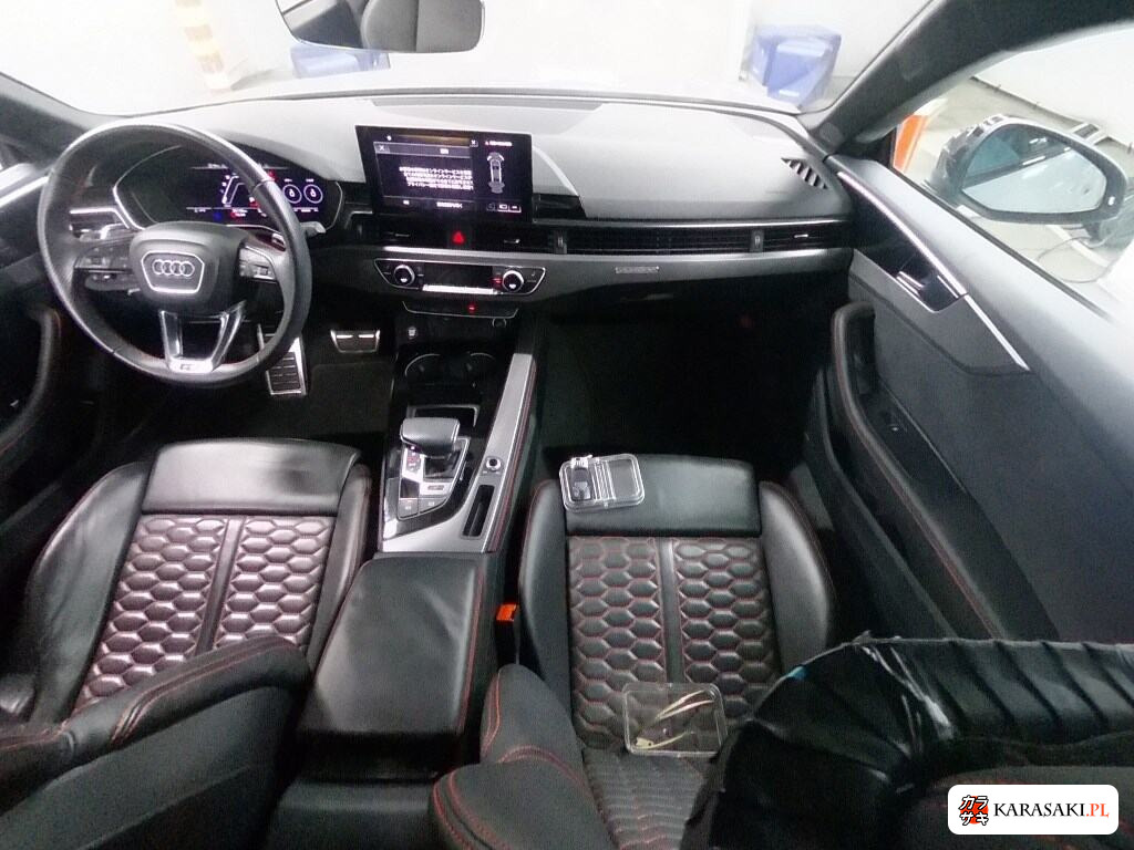 2022 Audi RS5 4WD Base Grade 5