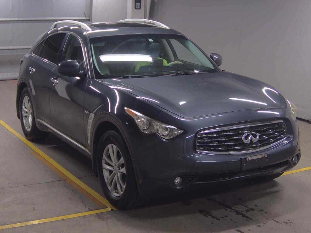 Infiniti FX35 2013 z aukcji japońskiej