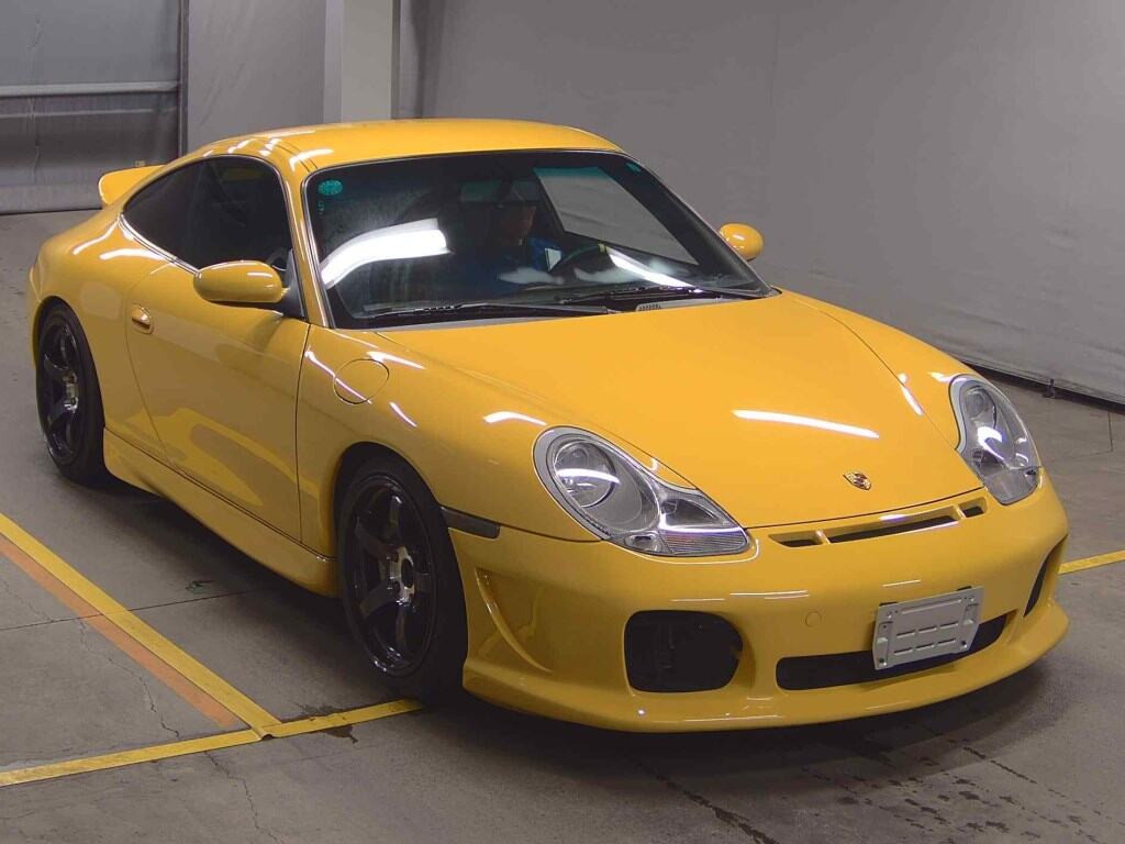 Porsche 996S68 2000 z aukcji japońskiej