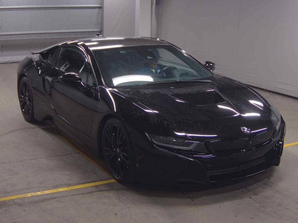 BMW I8 2015 z aukcji japońskiej