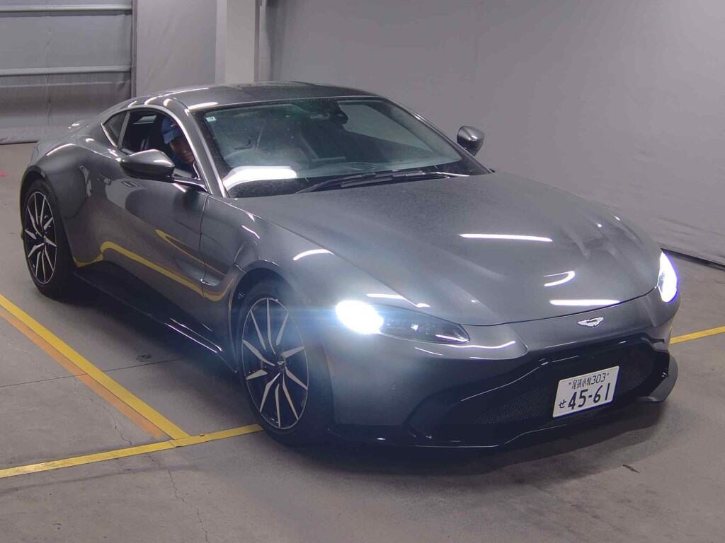 Aston Martin Vantage 2019 z aukcji japońskiej