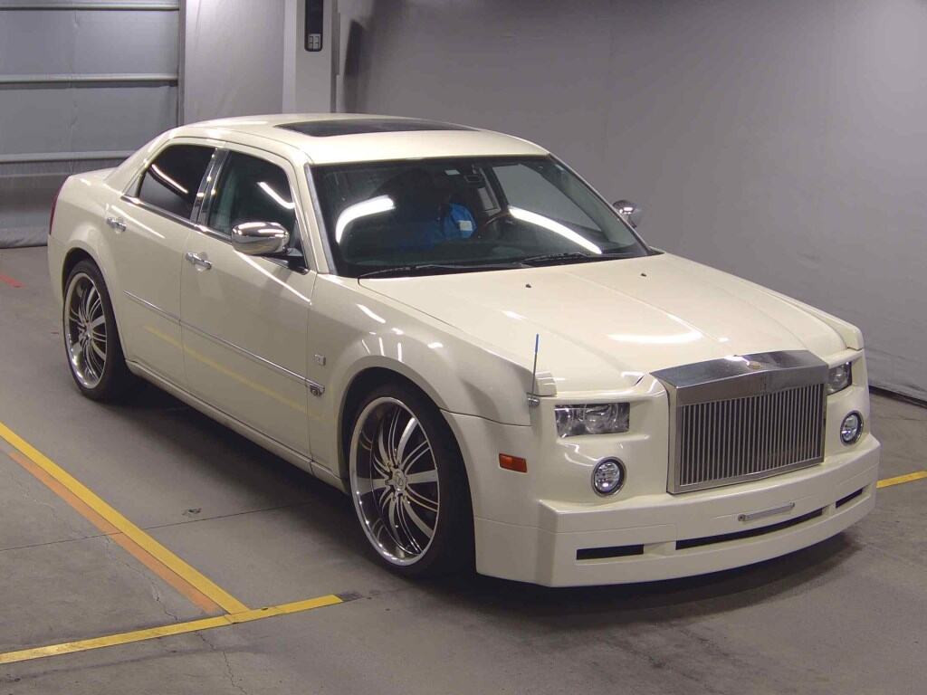 Chrysler 300C 2006 z aukcji japońskiej