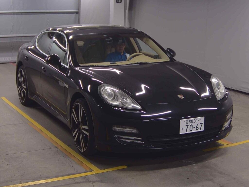Porsche Panamera 2010 z aukcji japońskiej